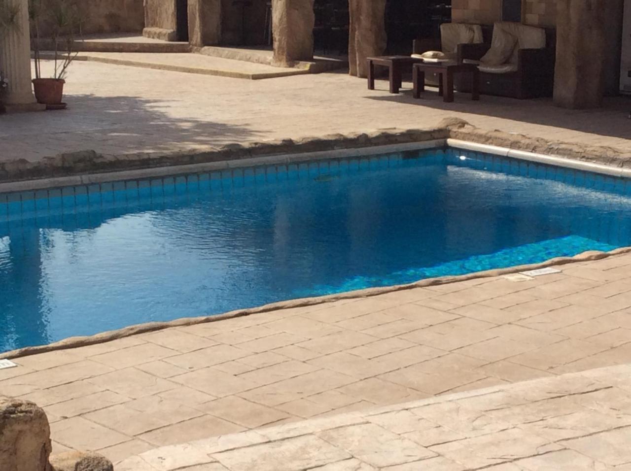Kings Annex Aparthotel Paphos Buitenkant foto