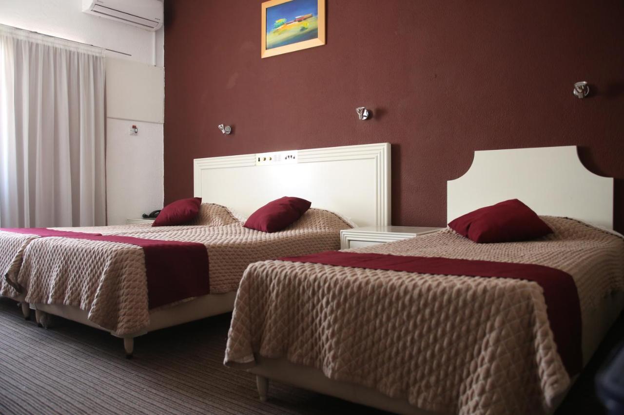 Kings Annex Aparthotel Paphos Buitenkant foto