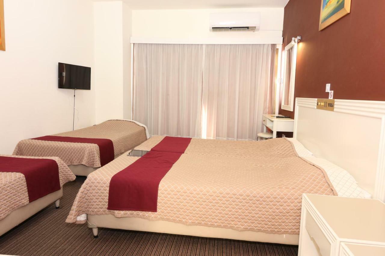 Kings Annex Aparthotel Paphos Buitenkant foto